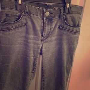 Women’s Ann Taylor Modern Skinny Jeans - Sz 28